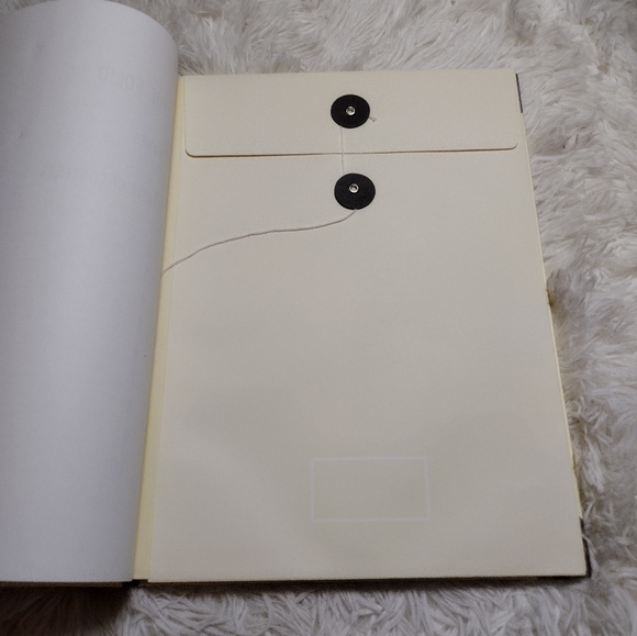 Folder for important documents - Picture 9 of 12